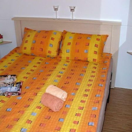 Victoria Mobilehome Camping Village Poljana Mali Lošinj Dış mekan fotoğraf